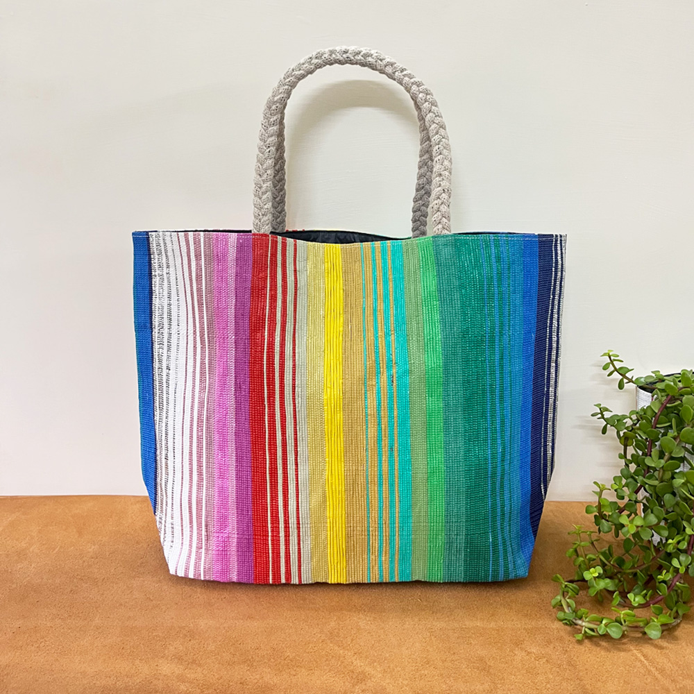Handbag|Shoulder bag|Handmade with love|Kutch Kaarigar|Pabiben/Indian  Crafts|Pabiben |Festive Vibe| | Bags, Indian crafts, Handmade
